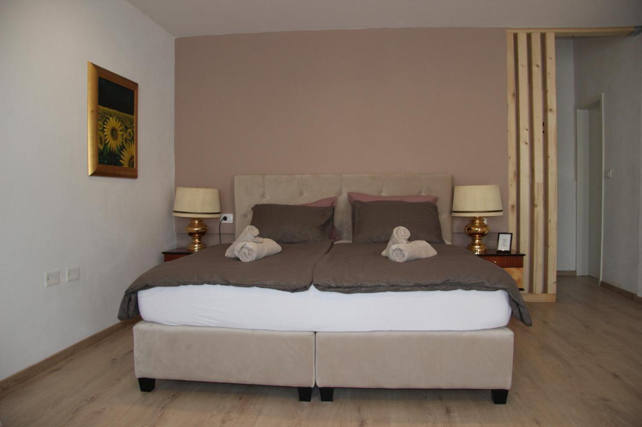 Apartment Da Vita Ровінь Екстер'єр фото